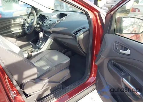 2015 Ford Escape Se z USA, uszkodzony, nr VIN 1FMCU0G71FUC75927